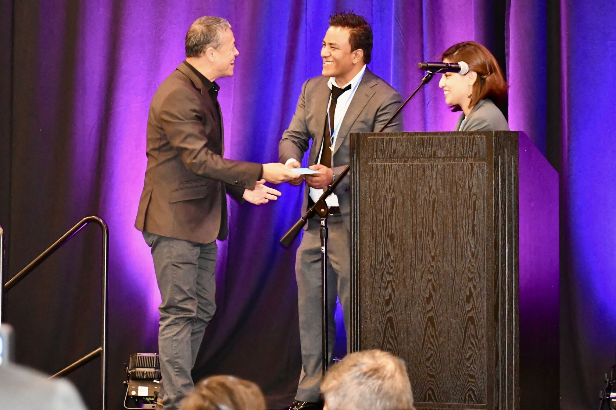 6ef88d19-d039-43c3-b715-57399a88fe75